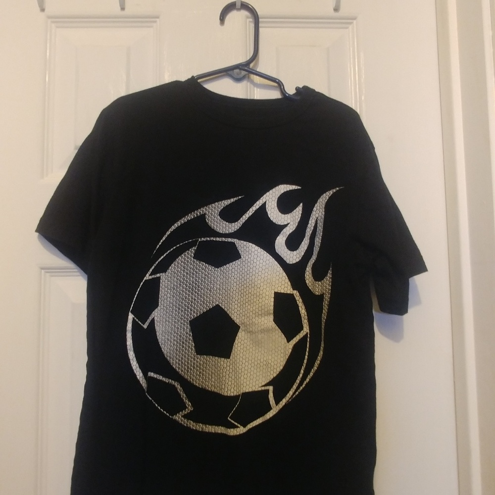 3 boys t-shirts